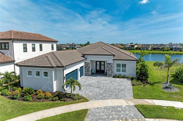 8533 BEECHLAKE COURT, Sarasota, FL 34240