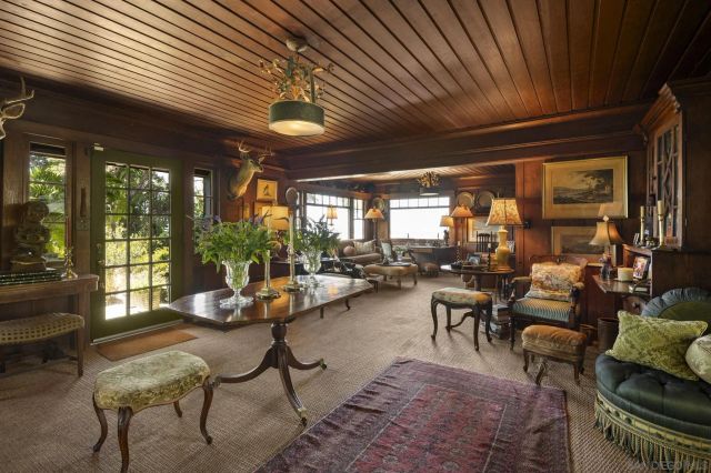 1570 Virginia Way, La Jolla, CA 92037