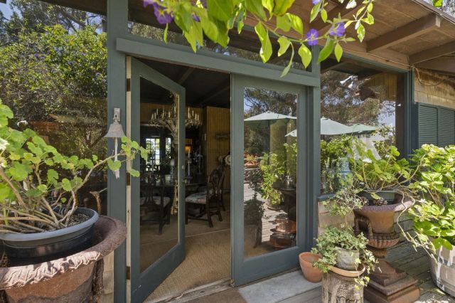 1570 Virginia Way, La Jolla, CA 92037