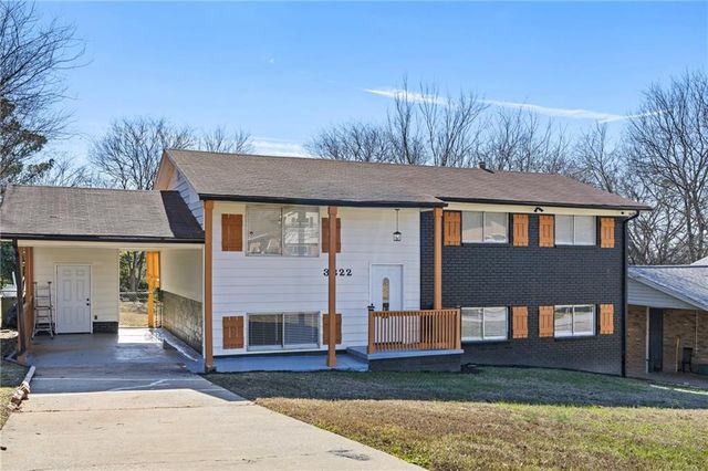 3822 Stephanie SW Drive, Atlanta, GA 30331