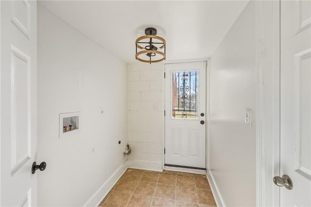 3822 Stephanie SW Drive, Atlanta, GA 30331