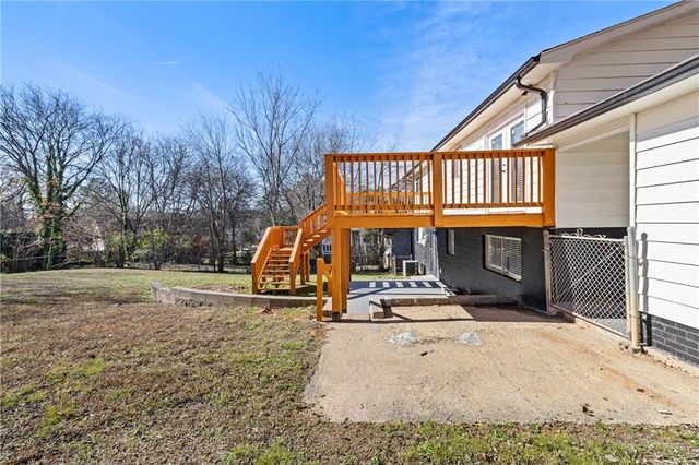 3822 Stephanie SW Drive, Atlanta, GA 30331