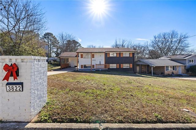 3822 Stephanie SW Drive, Atlanta, GA 30331