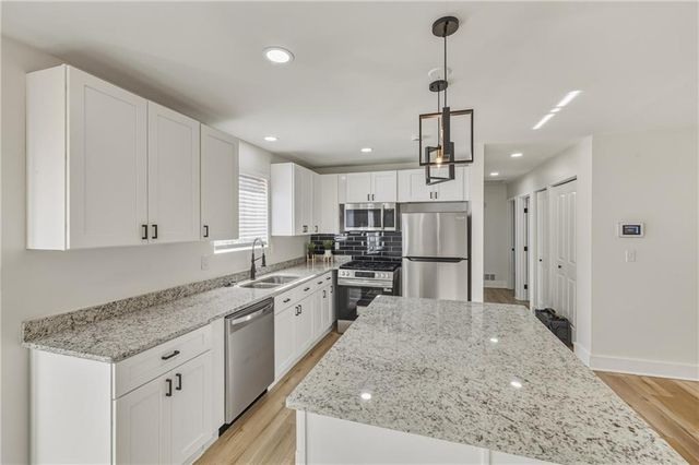 3822 Stephanie SW Drive, Atlanta, GA 30331