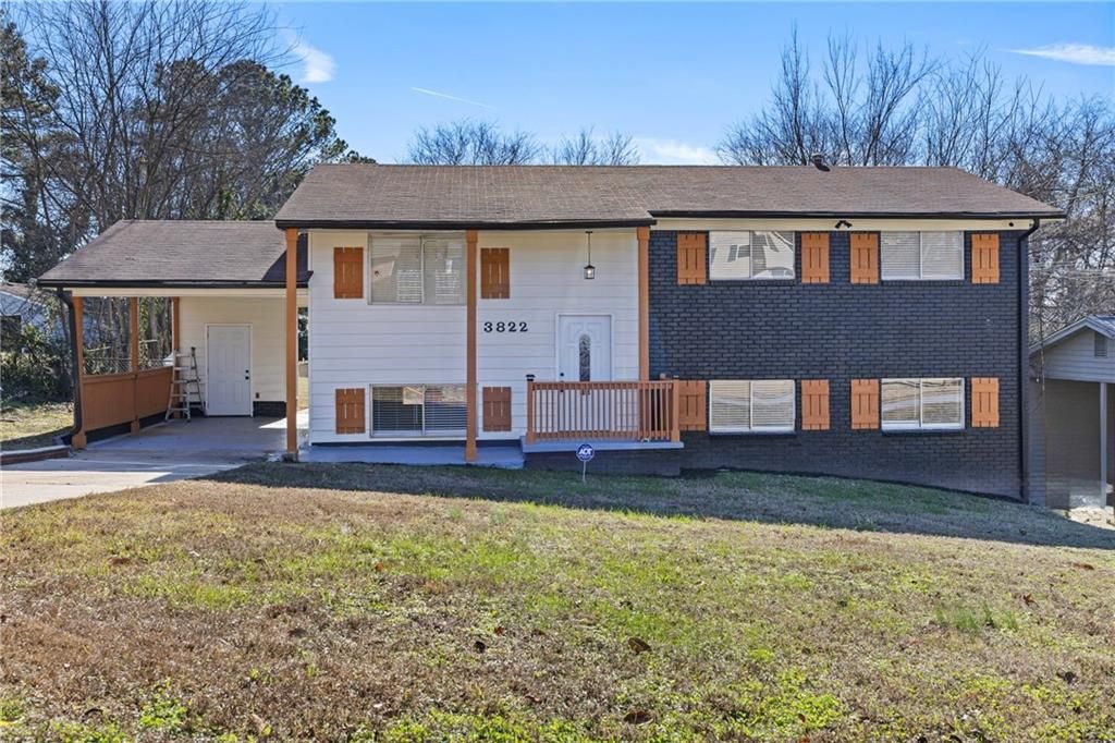3822 Stephanie SW Drive, Atlanta, GA 30331