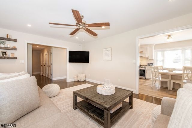 15 Green Meadows Rd, Fairfield Twp., NJ 07004