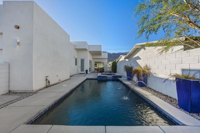 52085 Avenue Herrera, La Quinta, CA 92253