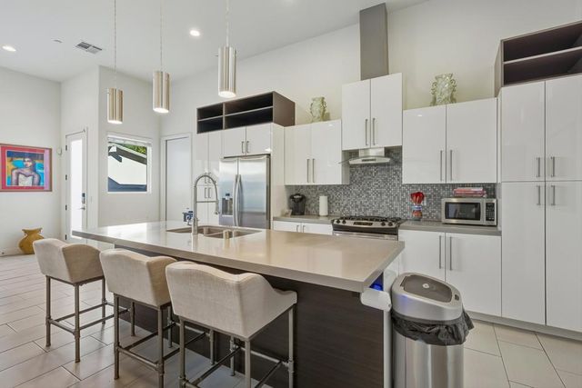 52085 Avenue Herrera, La Quinta, CA 92253