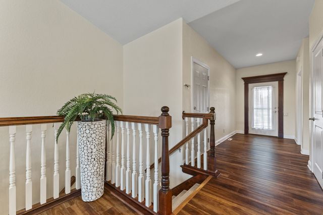 455 NE Pinehurst Circle, Ankeny, IA 50021