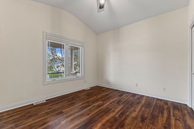 455 NE Pinehurst Circle, Ankeny, IA 50021