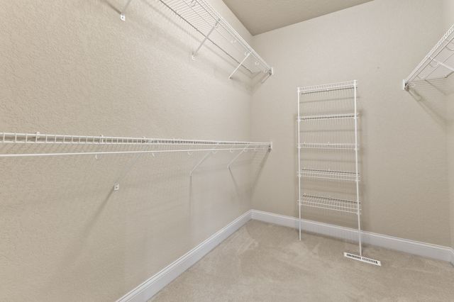 455 NE Pinehurst Circle, Ankeny, IA 50021