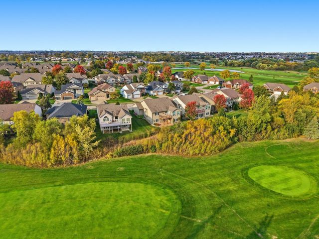 455 NE Pinehurst Circle, Ankeny, IA 50021