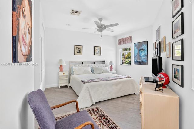 840 NE 14th Pl, Fort Lauderdale, FL 33304