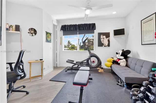 840 NE 14th Pl, Fort Lauderdale, FL 33304