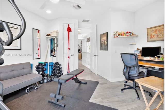 840 NE 14th Pl, Fort Lauderdale, FL 33304