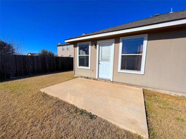 102 Wren CV, Hutto, TX 78634