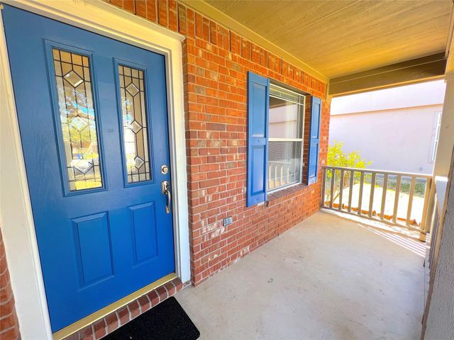 102 Wren CV, Hutto, TX 78634