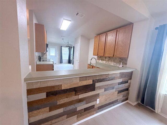 102 Wren CV, Hutto, TX 78634