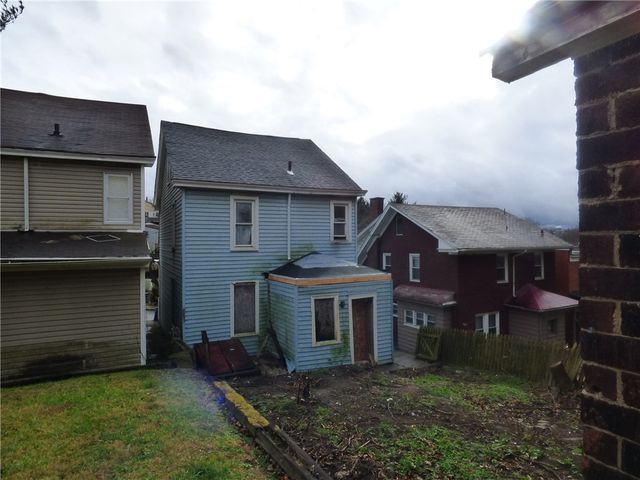 304 Lorenz Ave, Elliott, PA 15220