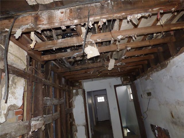 304 Lorenz Ave, Elliott, PA 15220