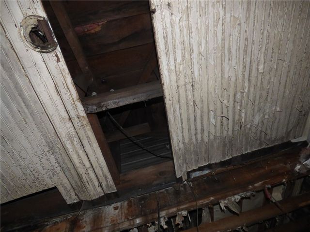 304 Lorenz Ave, Elliott, PA 15220