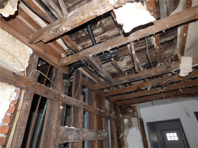 304 Lorenz Ave, Elliott, PA 15220