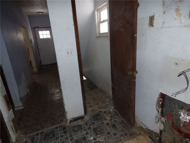 304 Lorenz Ave, Elliott, PA 15220