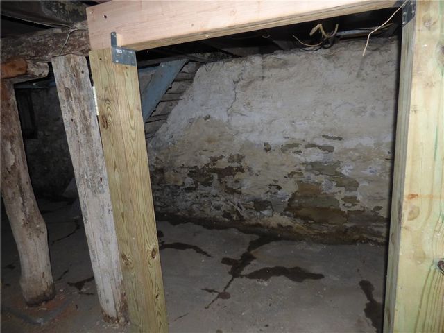 304 Lorenz Ave, Elliott, PA 15220