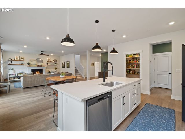 28309 Sw ORLEANS Ave, Wilsonville, OR 97070