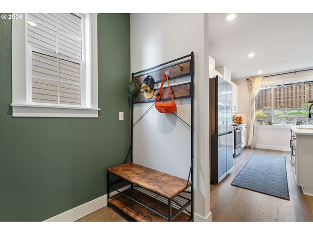 28309 Sw ORLEANS Ave, Wilsonville, OR 97070