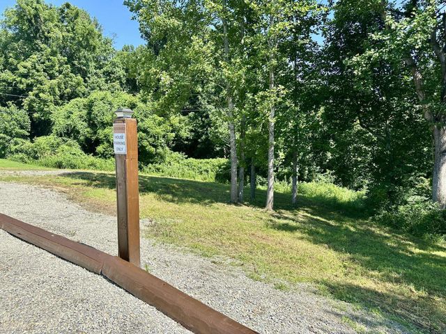 37 Ashton Lane, Columbia, KY 42728