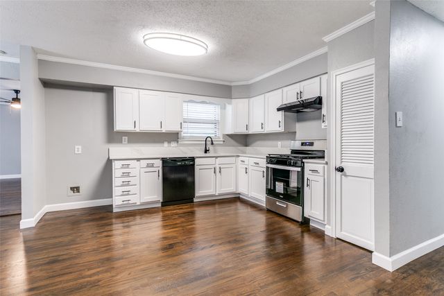 1601 W 8th Street, Irving, TX 75060