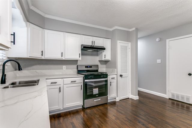1601 W 8th Street, Irving, TX 75060