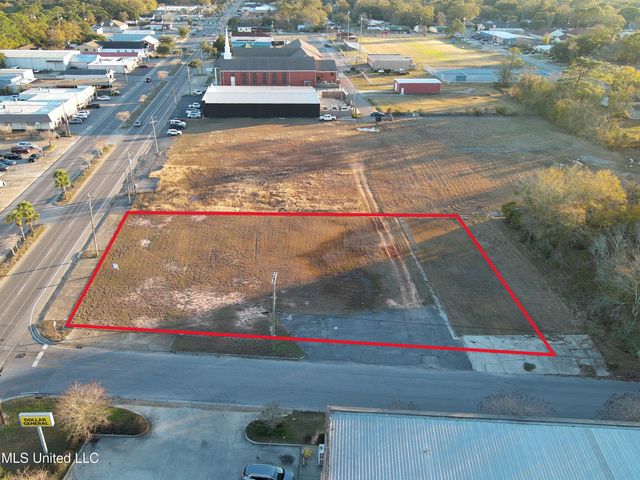 Market Street, Pascagoula, MS 39567