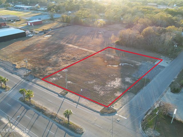 Market Street, Pascagoula, MS 39567