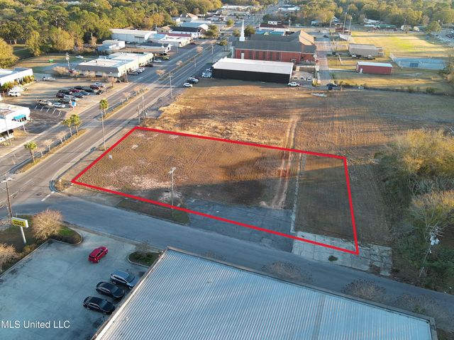 Market Street, Pascagoula, MS 39567