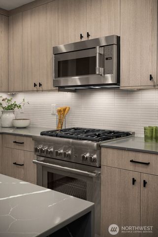 809 W Armour Street, Seattle, WA 98119