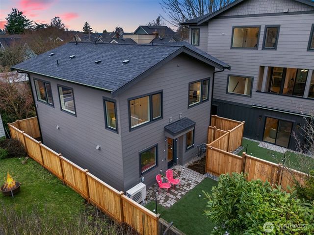 809 W Armour Street, Seattle, WA 98119