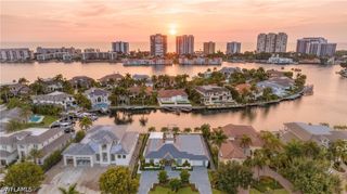 3737 Crayton RD, Naples, FL 34103
