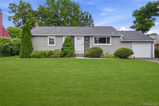 96 E 12th Street, Huntington Station, NY 11746