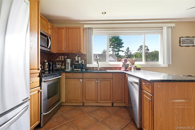 96 E 12th Street, Huntington Station, NY 11746