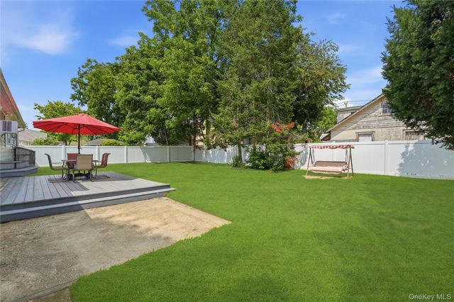 96 E 12th Street, Huntington Station, NY 11746