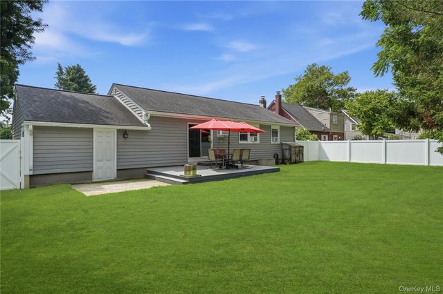 96 E 12th Street, Huntington Station, NY 11746