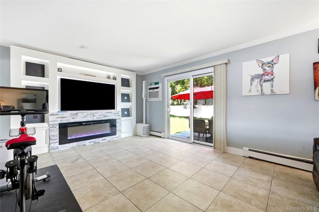 96 E 12th Street, Huntington Station, NY 11746