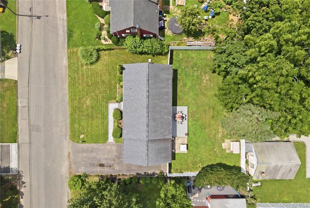 96 E 12th Street, Huntington Station, NY 11746