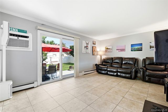 96 E 12th Street, Huntington Station, NY 11746