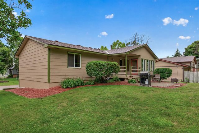 17918 Weaver Lake Drive, Maple Grove, MN 55311