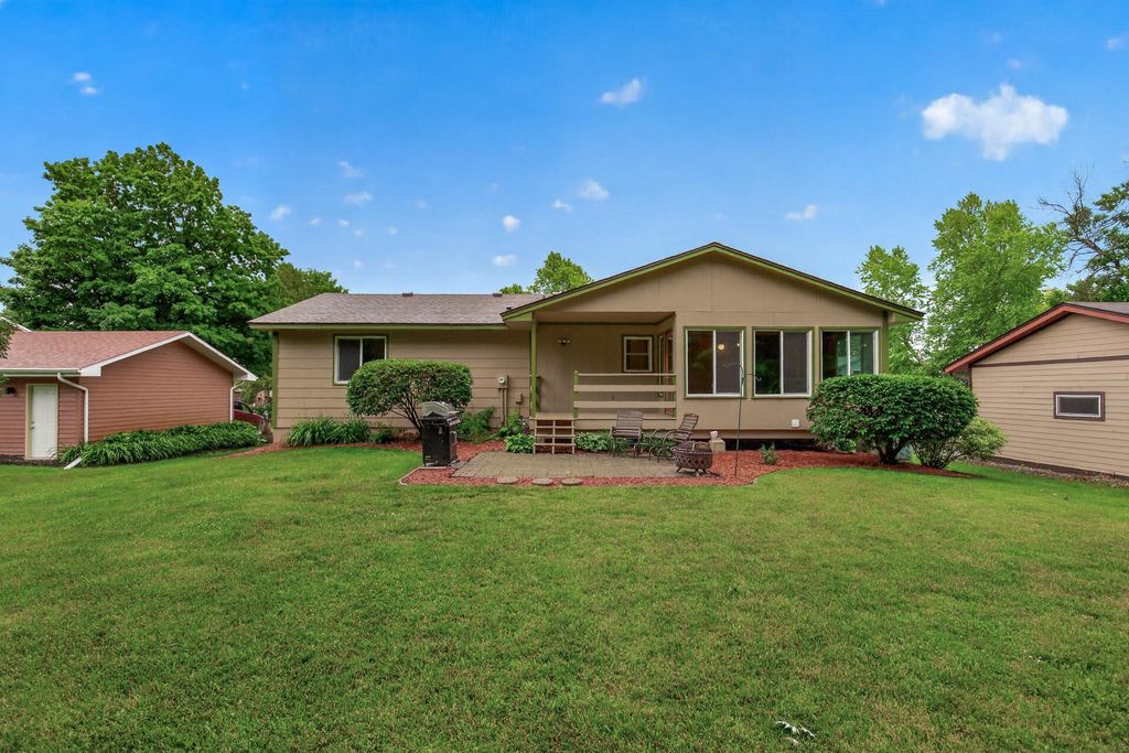 17918 Weaver Lake Drive, Maple Grove, MN 55311
