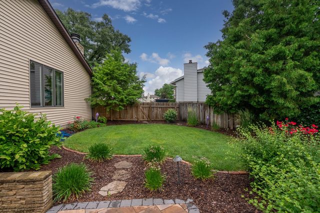 4405 Montclair Court, Bettendorf, IA 52722