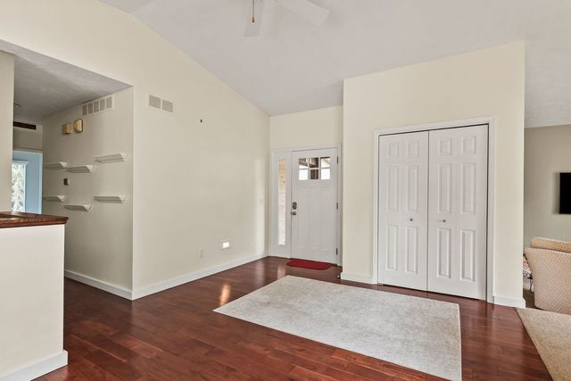 4405 Montclair Court, Bettendorf, IA 52722
